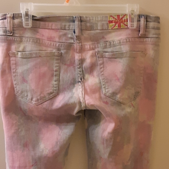 Women's Machine Jeans - Picture 4 of 5